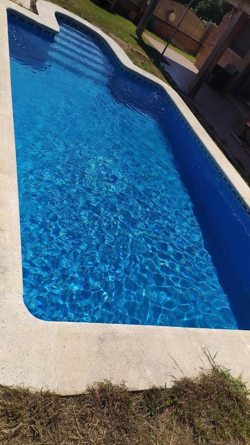 Chalet Moderno Con Piscina En Calafellヴィラ エクステリア 写真