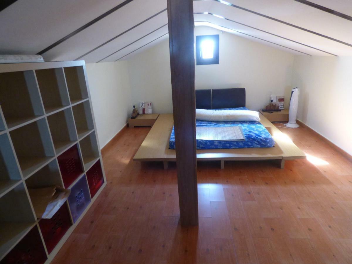 Chalet Moderno Con Piscina En Calafellヴィラ エクステリア 写真